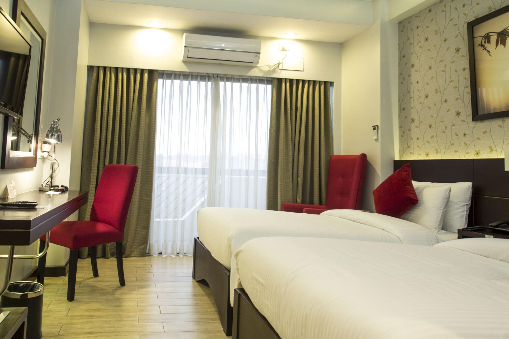 באגויו Venus Parkview Hotel מראה חיצוני תמונה