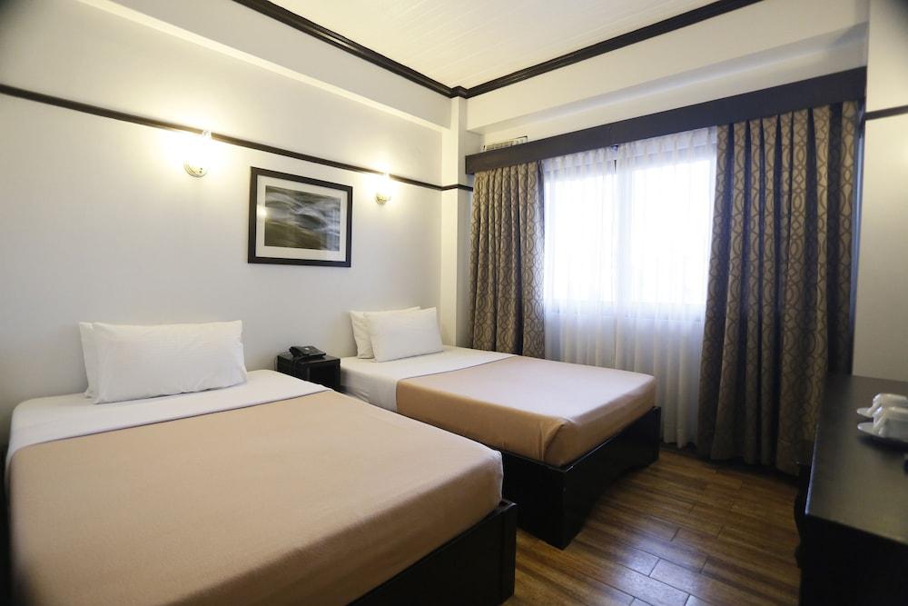 באגויו Venus Parkview Hotel מראה חיצוני תמונה