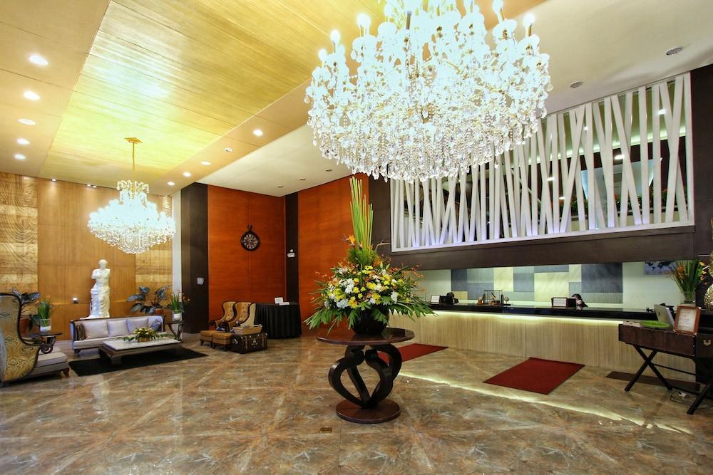 באגויו Venus Parkview Hotel מראה חיצוני תמונה