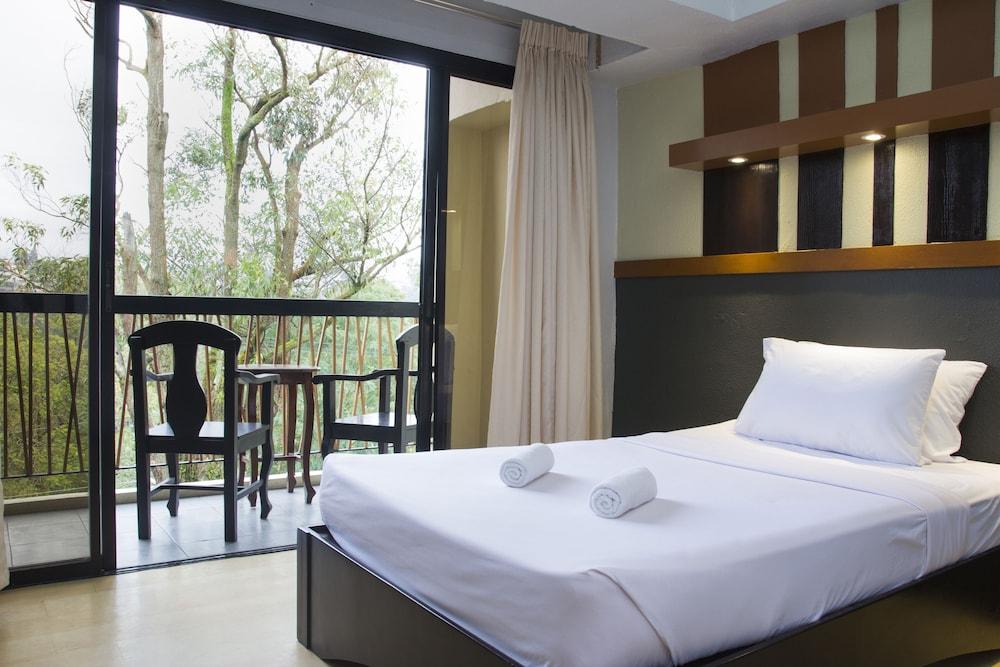 באגויו Venus Parkview Hotel מראה חיצוני תמונה