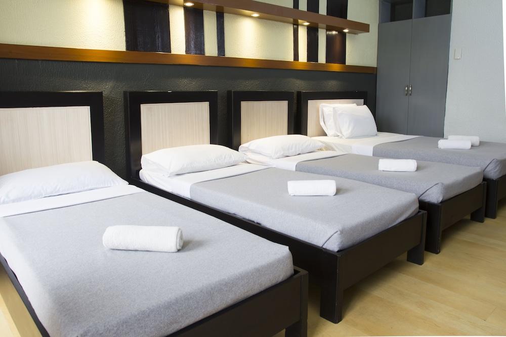 באגויו Venus Parkview Hotel מראה חיצוני תמונה