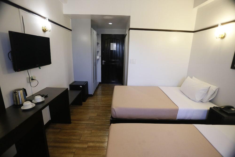 באגויו Venus Parkview Hotel מראה חיצוני תמונה