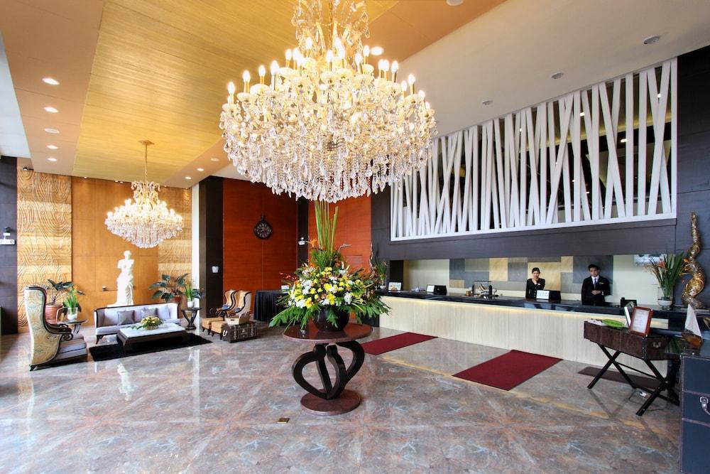 באגויו Venus Parkview Hotel מראה חיצוני תמונה