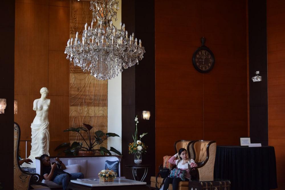 באגויו Venus Parkview Hotel מראה חיצוני תמונה