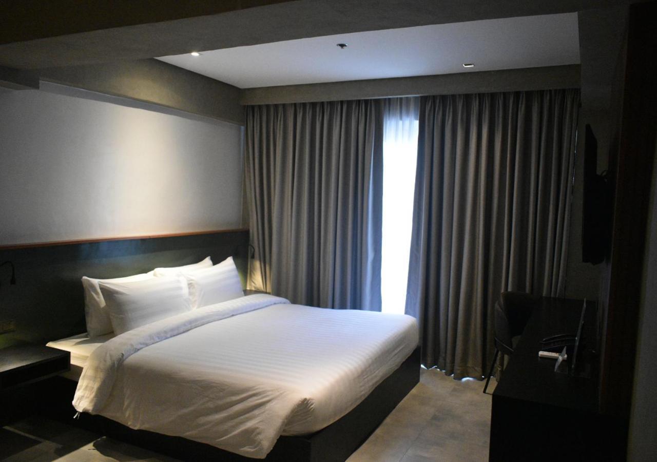 באגויו Venus Parkview Hotel מראה חיצוני תמונה