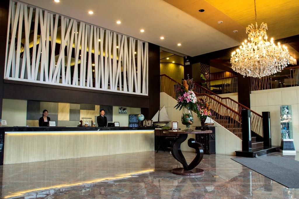 באגויו Venus Parkview Hotel מראה חיצוני תמונה