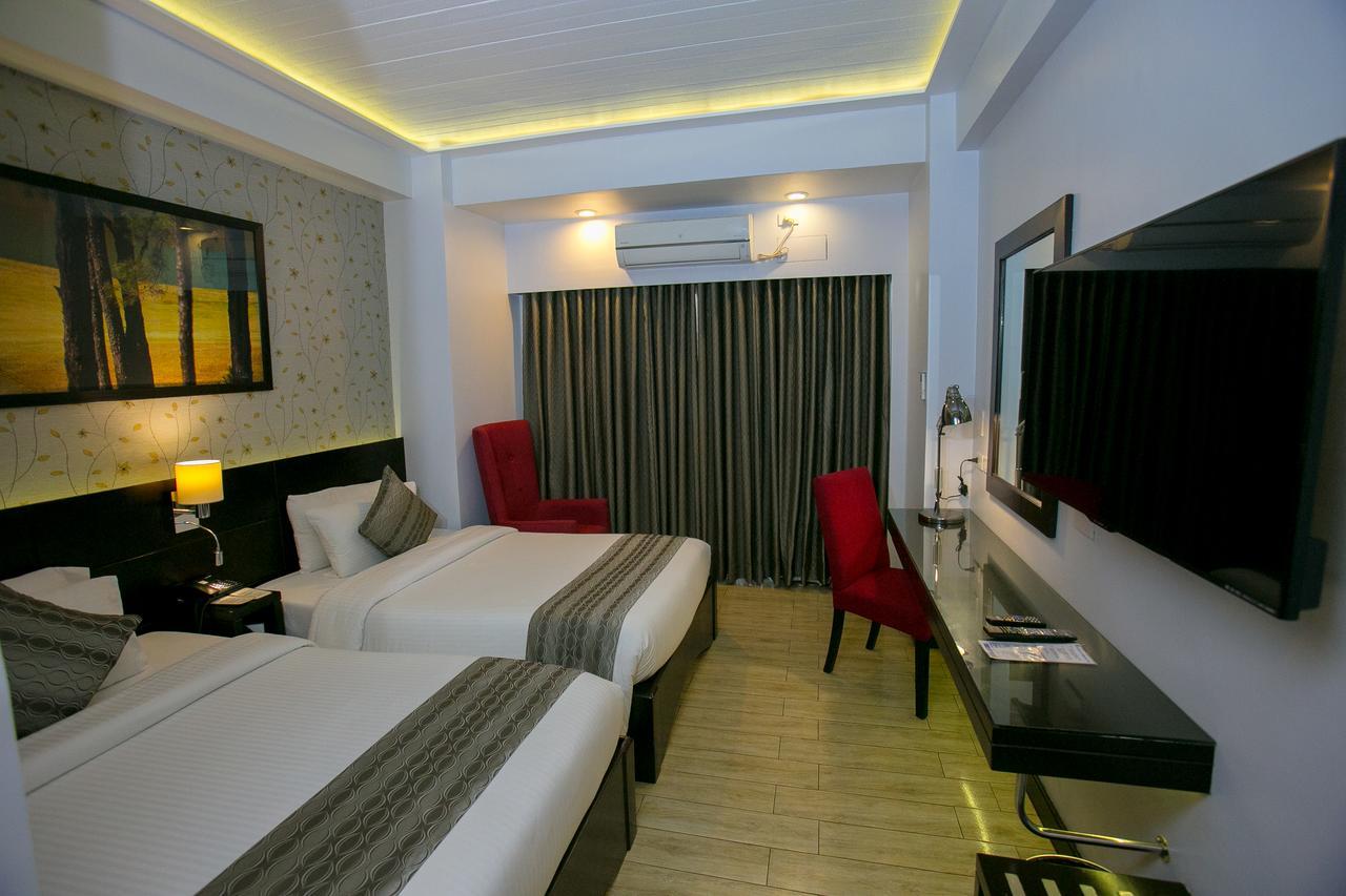 באגויו Venus Parkview Hotel מראה חיצוני תמונה