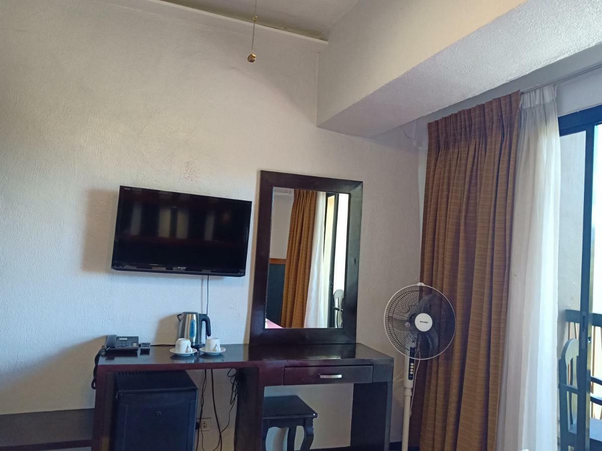 באגויו Venus Parkview Hotel מראה חיצוני תמונה